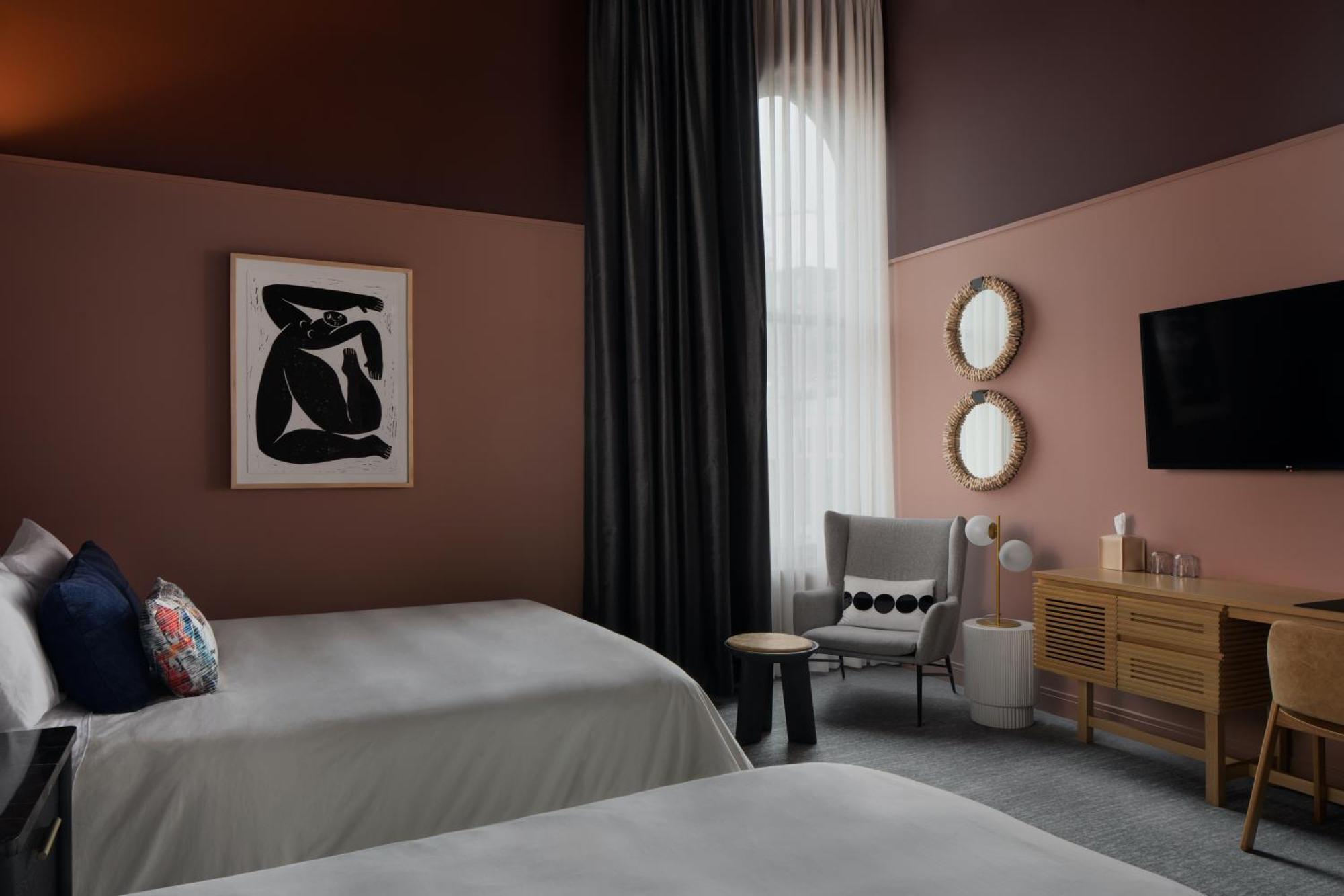Kinn Guesthouse Downtown Милуоки Екстериор снимка
